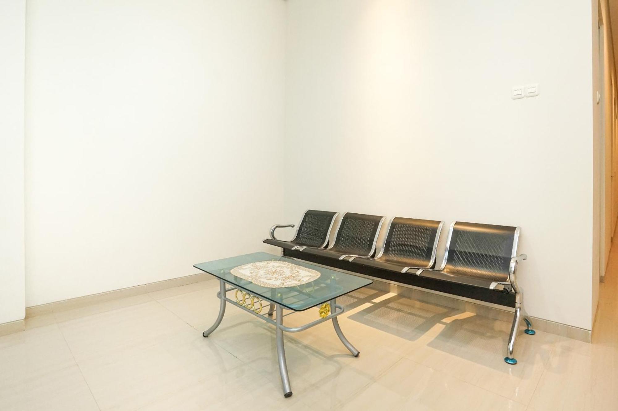Hotel Super Oyo Capital O 614 Graha 8 Syariah à Sorabaya Extérieur photo