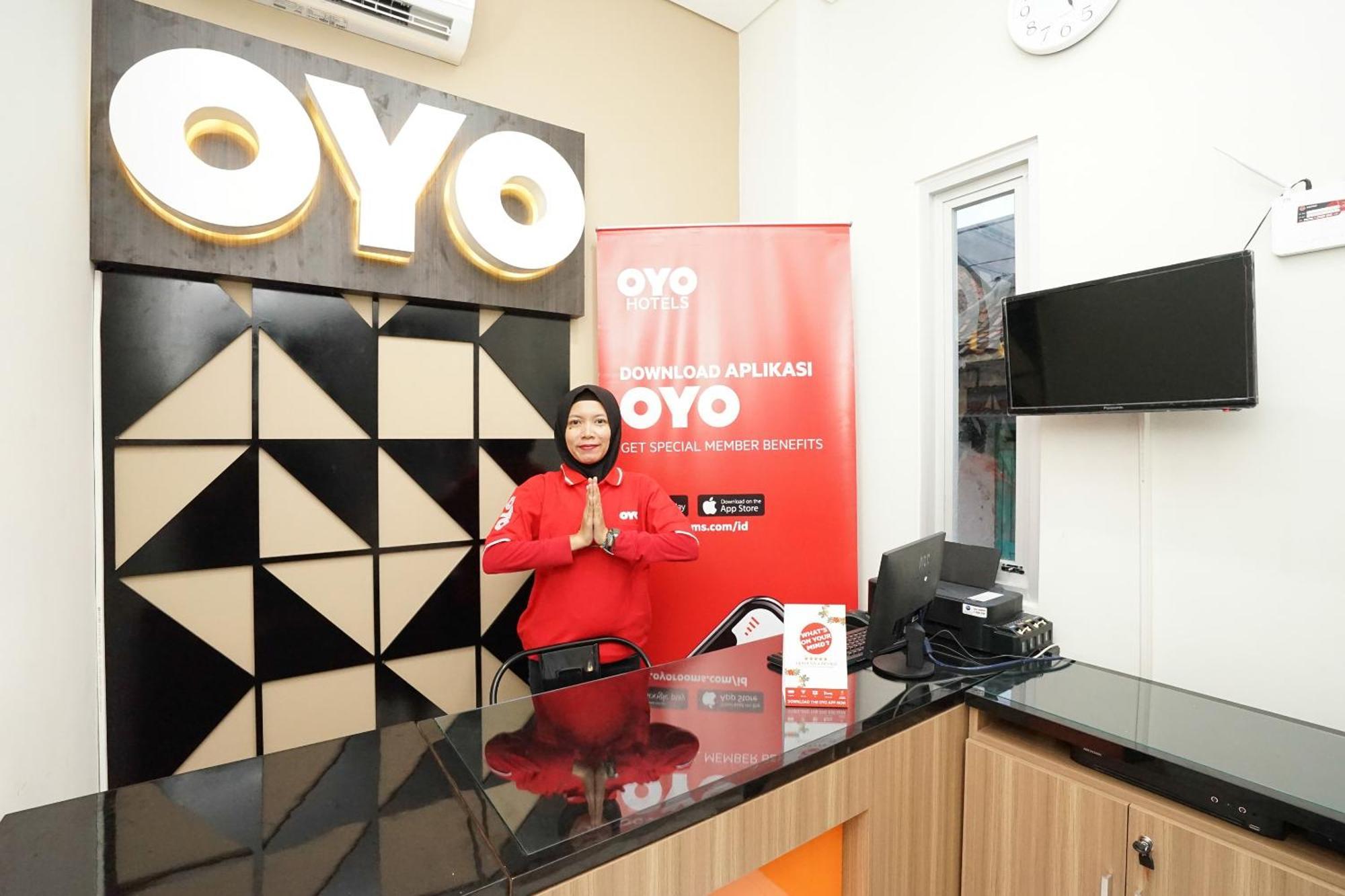 Hotel Super Oyo Capital O 614 Graha 8 Syariah à Sorabaya Extérieur photo